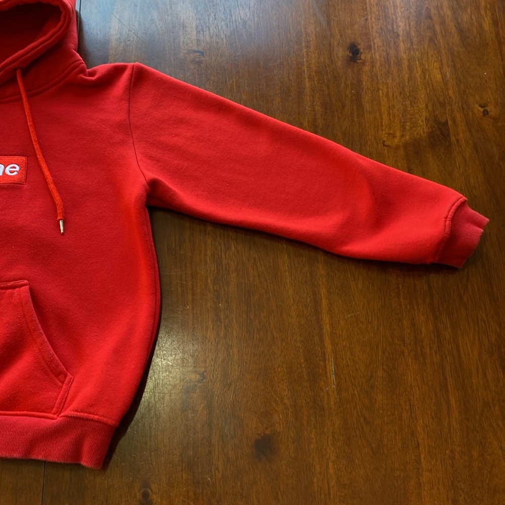 Supreme Red Hoodie - Picture 5 of 17